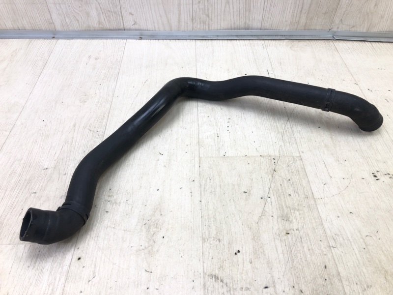 Запчасть патрубок системы охлаждения VOLKSWAGEN JETTA USA 10-17 1K0122051A Б/У Патрубок системы охлаждения VOLKSWAGEN JETTA USA 10-17 1K0122051A Б/У