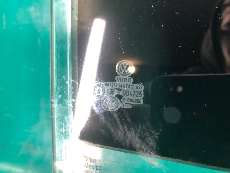Стекло двери заднее правое PASSAT B7 11-15 11/2011 CBTA 2.5L