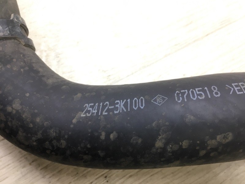 Патрубок системы охлаждения SONATA NF 04-10 2007 NF G4KC 2.4