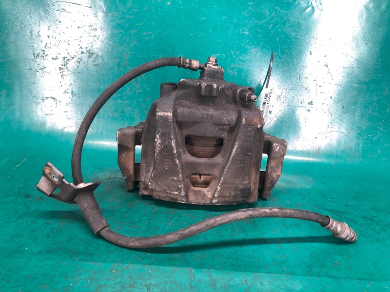 Суппорт тормозной передний левый VOLKSWAGEN PASSAT B7 11-15 11/2011 CBTA 2.5L 5N0 615 123 Б/У