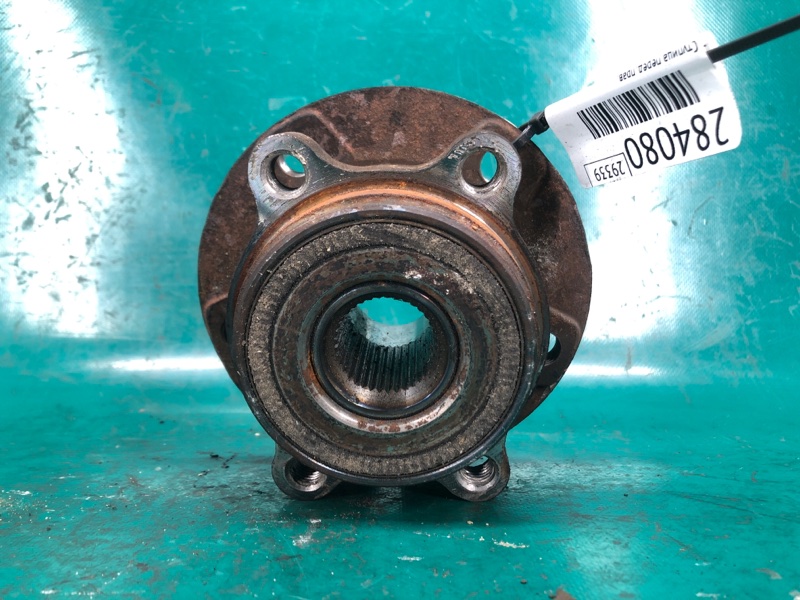 Ступица передняя правая VOLKSWAGEN PASSAT B7 11-15 CBTA 2.5L