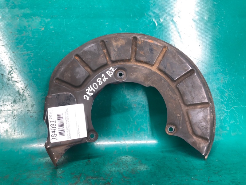 Защита тормозного диска передняя правая VOLKSWAGEN PASSAT B7 11-15 11/2011 CBTA 2.5L 1K0 615 312 F Б/У