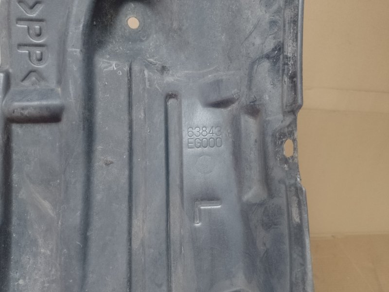 Подкрылок передний левый INFINITI M35/M45 04-10