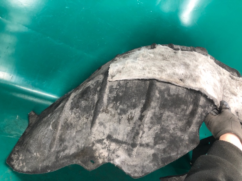 Подкрылок задний левый PASSAT B7 11-15 11/2011 CBTA 2.5L