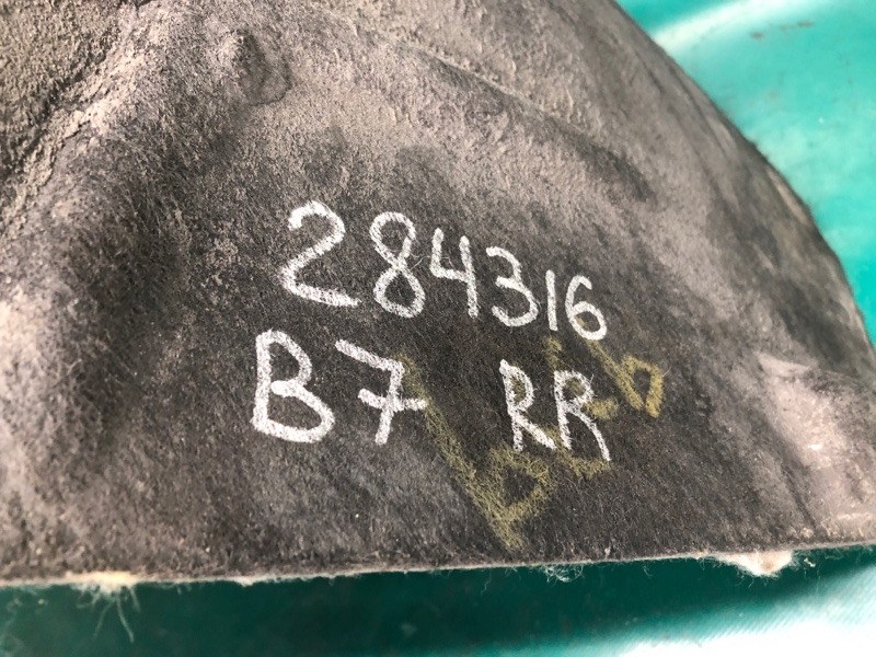 Подкрылок задний правый PASSAT B7 11-15 11/2011 CBTA 2.5L