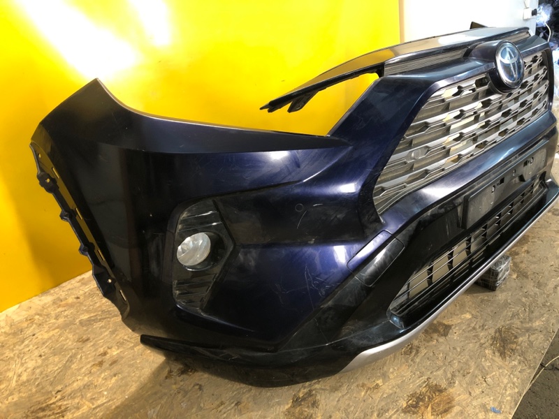 Бампер передний TOYOTA RAV4 18- Бампер передний TOYOTA RAV4 18-
