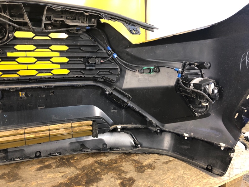 Бампер передний RAV4 18- Бампер передний RAV4 18-