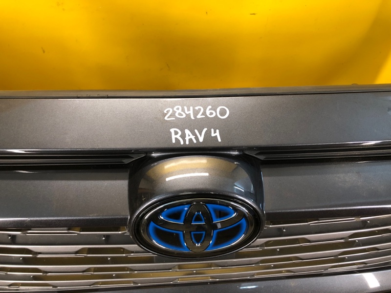 Бампер передний RAV4 18- Бампер передний RAV4 18-