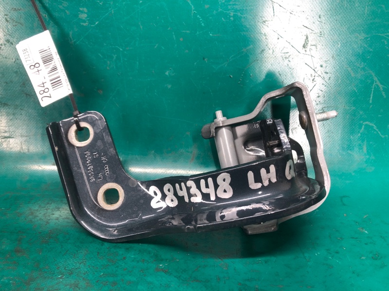 Петля крышки багажника левая AUDI Q5 08-16 2011 CAEB 2.0T 8R0 827 299 A Б/У