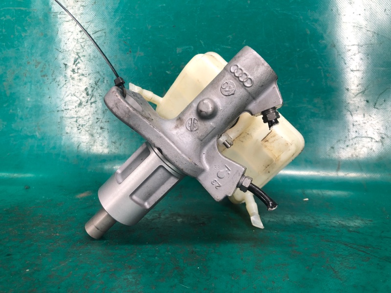 Главный тормозной цилиндр AUDI Q5 08-16 CAEB 2.0T Главный тормозной цилиндр AUDI Q5 08-16 CAEB 2.0T