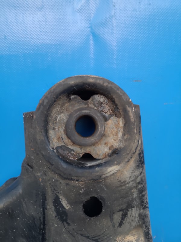 Балка передней подвески CEED 06-12 Балка передней подвески CEED 06-12