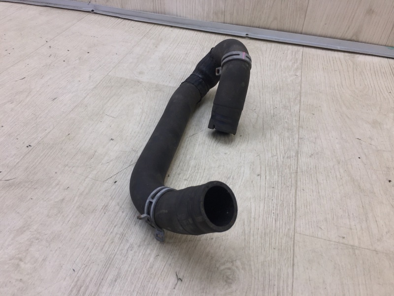 Патрубок системы охлаждения FORD FOCUS 10-18 BK 2.0 XQDA