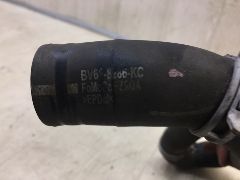 Патрубок системы охлаждения FOCUS 10-18 2014 BK 2.0 XQDA