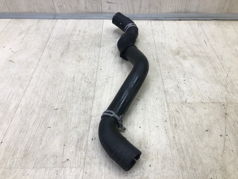 Патрубок системы охлаждения FORD FOCUS 10-18