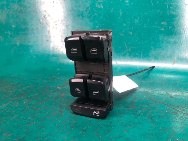 Блок управления стеклоподъемниками передний левый AUDI Q5 08-16 2011 CAEB 2.0T 8K0 959 851 D Б/У