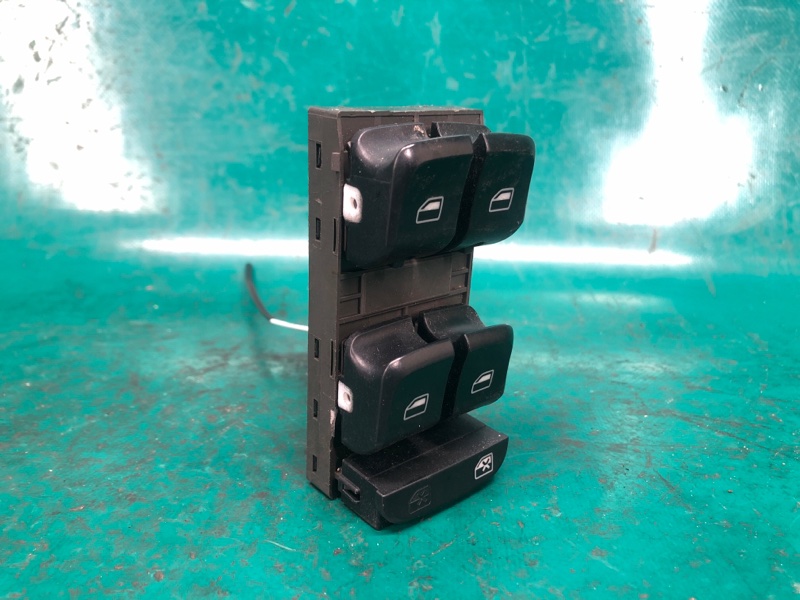 Блок управления стеклоподъемниками передний левый Q5 08-16 2011 CAEB 2.0T