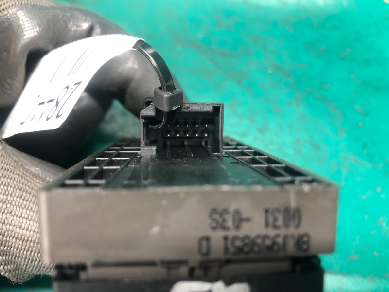 Блок управления стеклоподъемниками передний левый Q5 08-16 2011 CAEB 2.0T