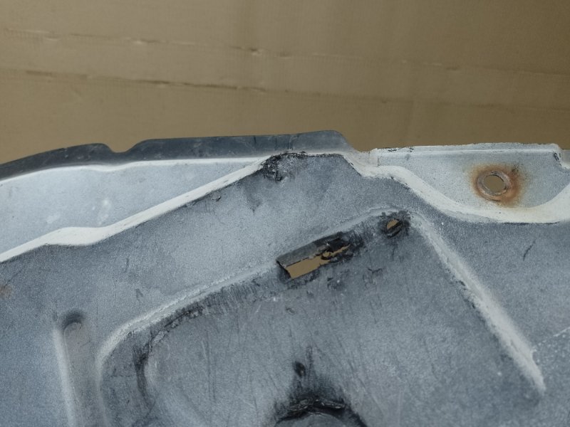 Защита двигателя левая TOYOTA CAMRY 40 06-11