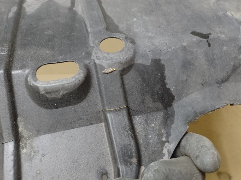 Защита двигателя левая CAMRY 40 06-11