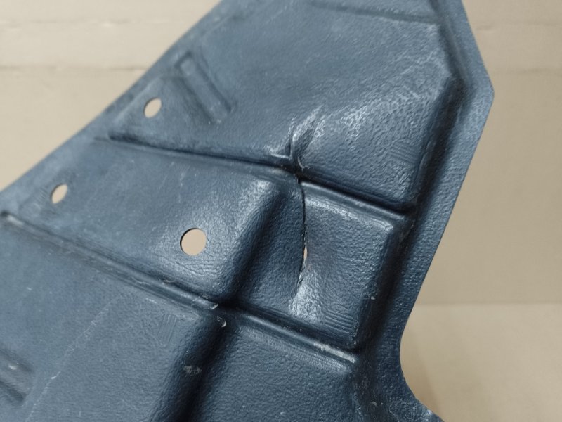 Защита двигателя правая TOYOTA CAMRY 50 12-15