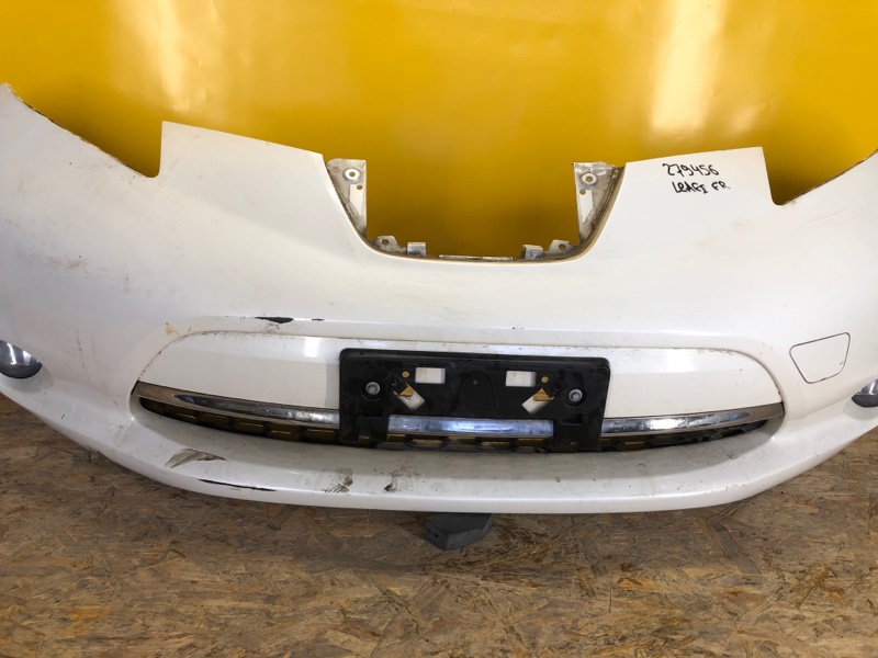 Бампер передний LEAF 10-17