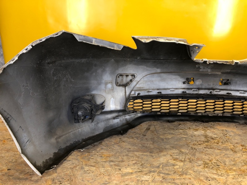 Бампер передний LEAF 10-17