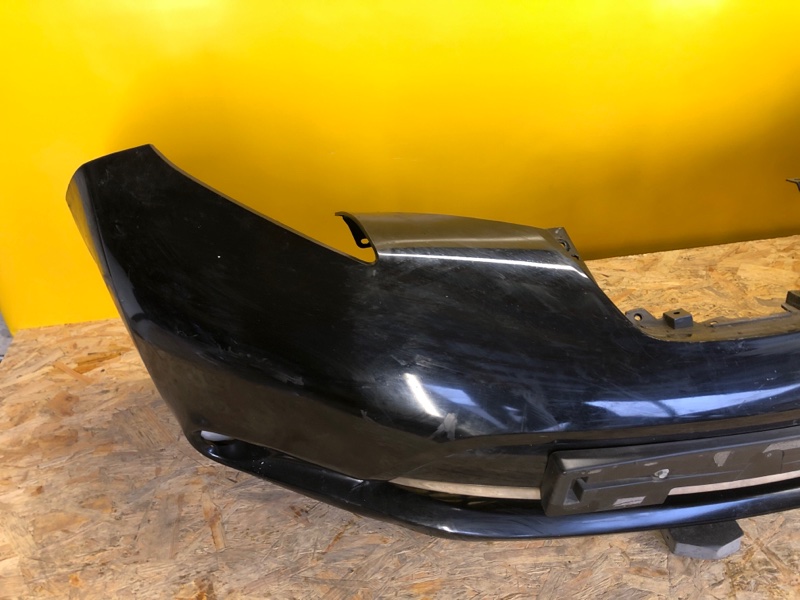 Бампер передний LEAF 10-17