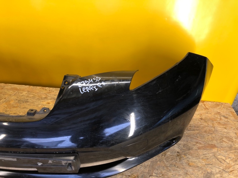 Бампер передний LEAF 10-17