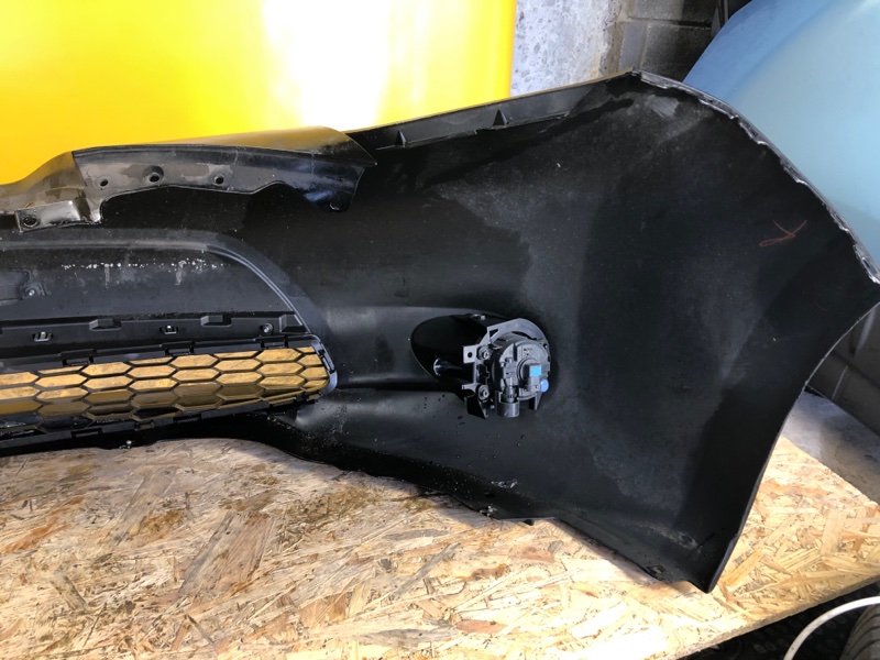 Бампер передний LEAF 10-17