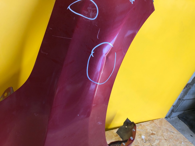 Крыло переднее переднее правое LEAF 10-17