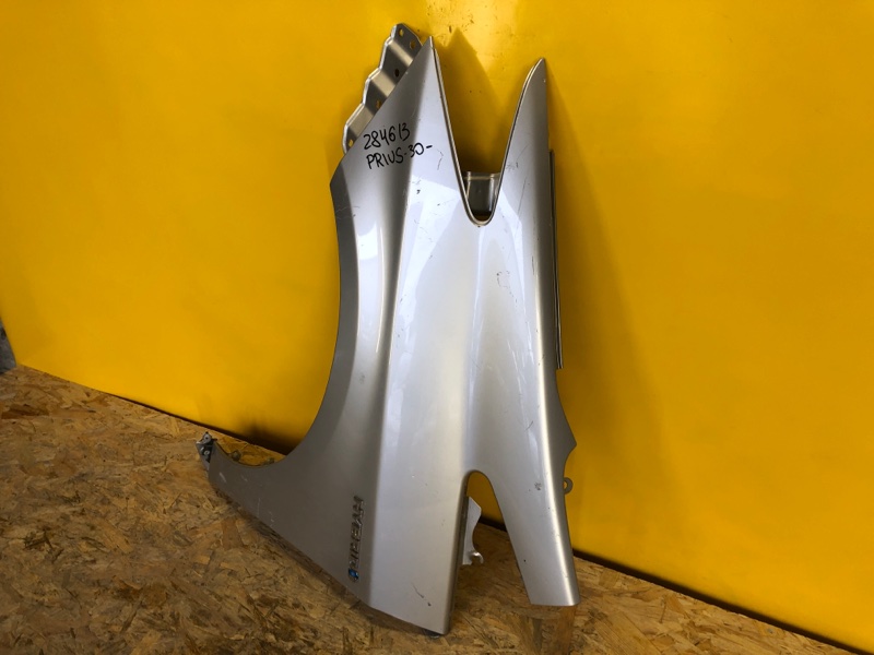 Крыло переднее переднее левое TOYOTA PRIUS - 30 09-17