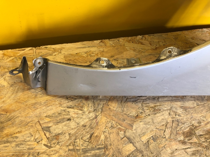 Крыло переднее переднее левое PRIUS - 30 09-17