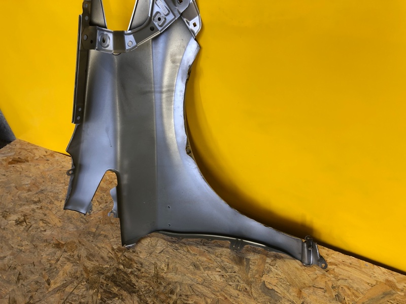 Крыло переднее переднее левое PRIUS - 30 09-17