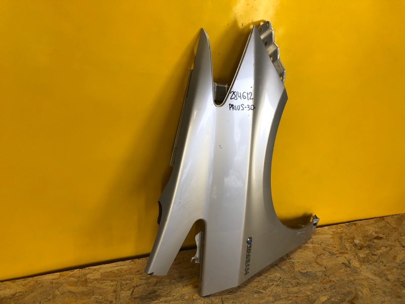 Крыло переднее переднее правое TOYOTA PRIUS - 30 09-17 Крыло переднее переднее правое TOYOTA PRIUS - 30 09-17