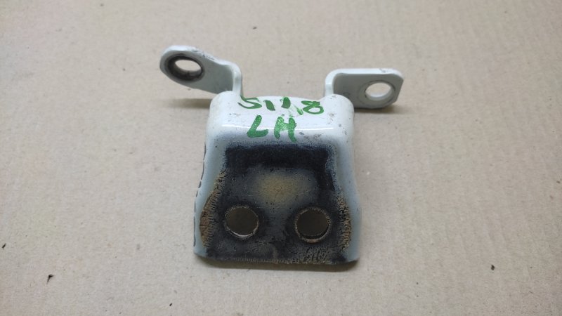 Запчасть петля двери нижняя передняя левая ACURA TLX 14-17 2017 3.5L 6 67460-TZ3-A02ZZ Б/У Петля двери нижняя передняя левая ACURA TLX 14-17 2017 3.5L 6 67460-TZ3-A02ZZ Б/У