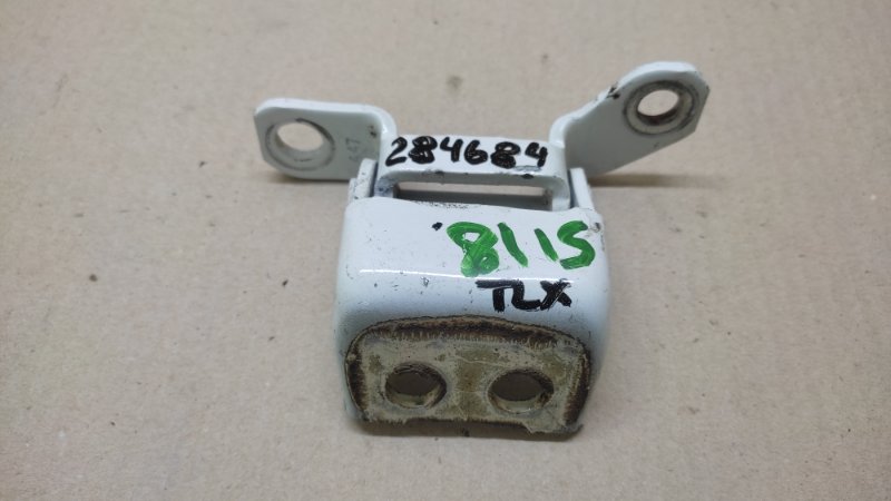 Петля двери верхняя задняя левая ACURA TLX 14-17 2017 3.5L 6 67950-T2F-A02ZZ Б/У