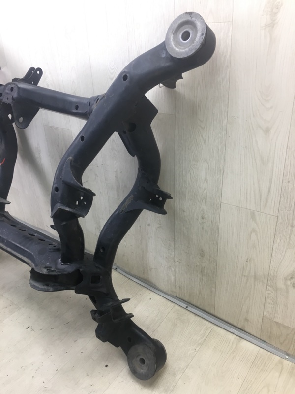 Балка задней подвески TOUAREG 10-17 ВНЕДОРОЖНИК