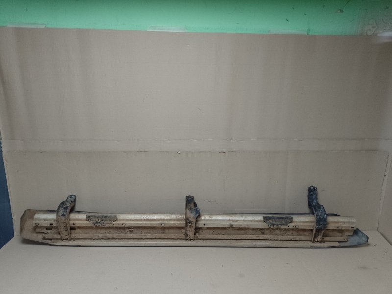 Подножка левая LAND CRUISER PRADO 120 02-09