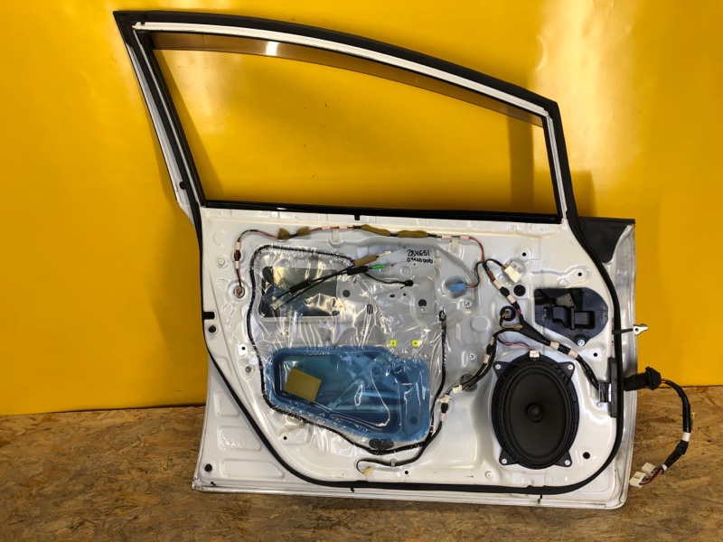 Дверь передняя левая PRIUS - 30 09-17 Дверь передняя левая PRIUS - 30 09-17