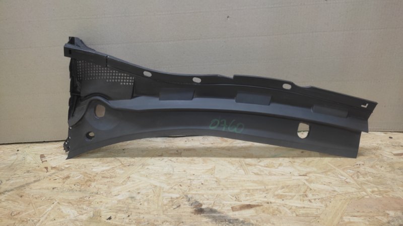 Запчасть пластик под лобовое стекло / жабо левый MAZDA 3 BK 03-08 2006 SEDAN 2.3 L3 BN8V-50-7S0F Б/У Пластик под лобовое стекло / Жабо левый MAZDA 3 BK 03-08 2006 SEDAN 2.3 L3 BN8V-50-7S0F Б/У