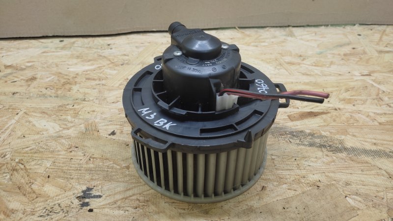 Моторчик печки MAZDA 3 BK 03-08 SEDAN 2.3 L3