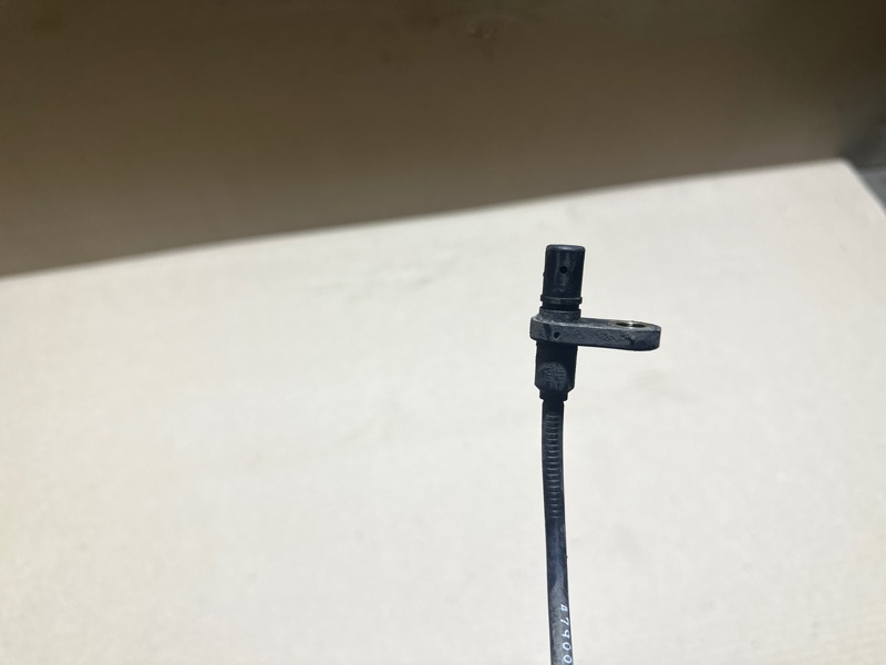 Датчик ABS задний левый LEAF 10-17