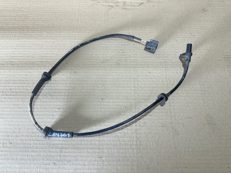 Датчик ABS задний правый NISSAN LEAF 10-17 47900-3NA0A Б/У