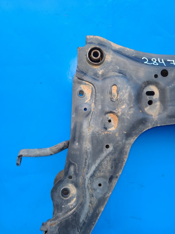 Балка передней подвески NISSAN LEAF 10-17