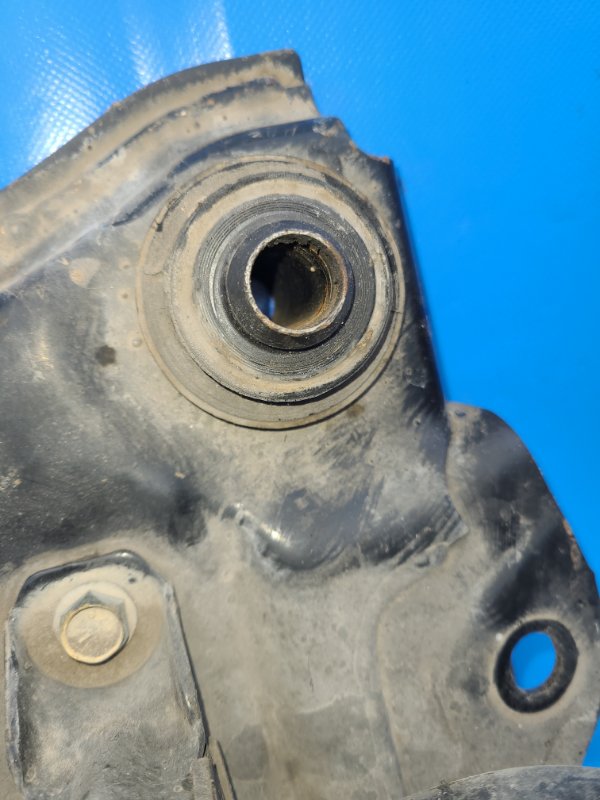 Балка передней подвески LEAF 10-17