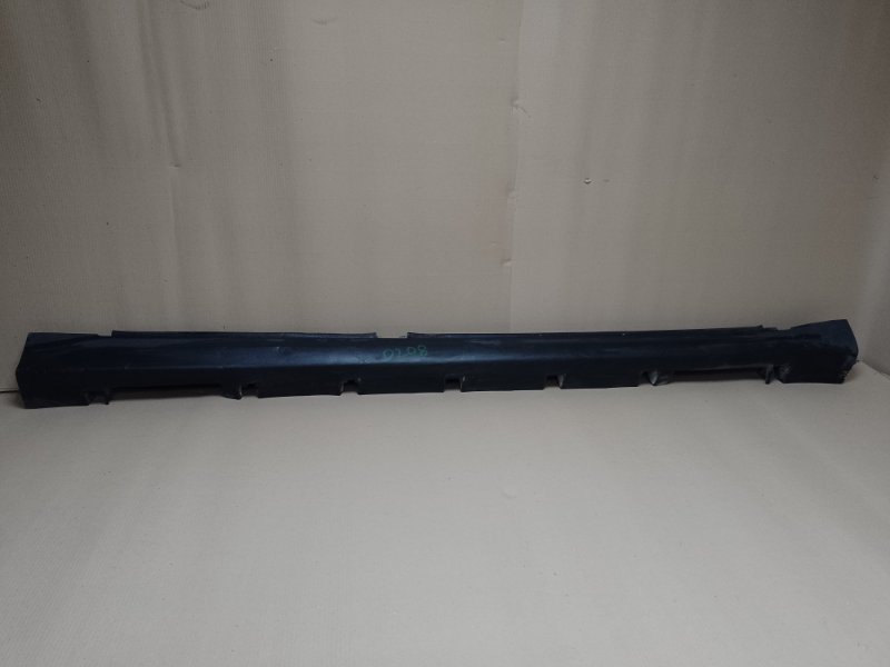 Накладка порога наружная правая FORD FUSION 14- 2014 2.5L DS7Z-5410176-AB Б/У