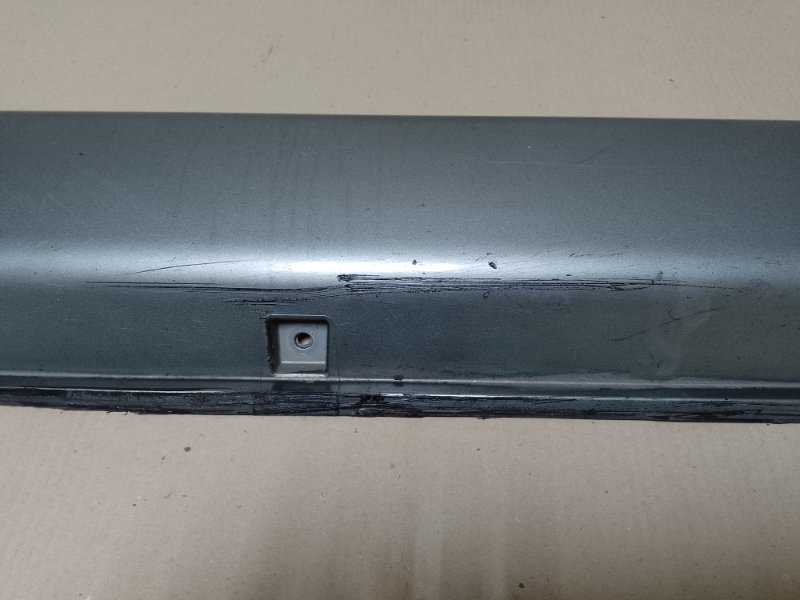 Накладка порога наружная правая INFINITI M35/M45 04-10 3.5 VQ35DE