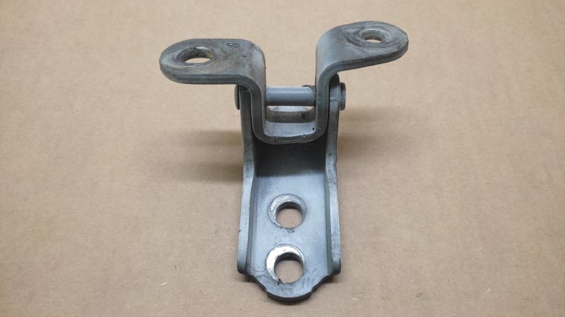 Петля двери верхняя передняя правая SOLARA 03-09 2004 3.3 3MZFE Петля двери верхняя передняя правая SOLARA 03-09 2004 3.3 3MZFE