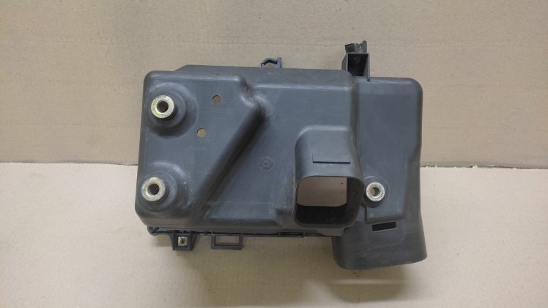 Корпус воздушного фильтра SOLARA 03-09 2004 3.3 3MZFE