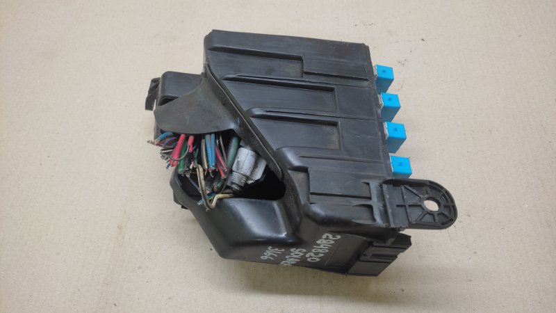 Блок предохранителей моторный отсек SOLARA 03-09 2004 3.3 3MZFE Блок предохранителей моторный отсек SOLARA 03-09 2004 3.3 3MZFE